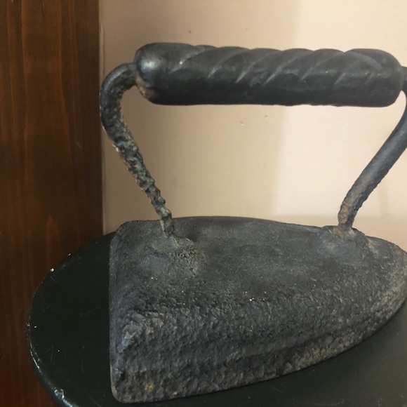 Antique clothes iron - Picture 9 of 11